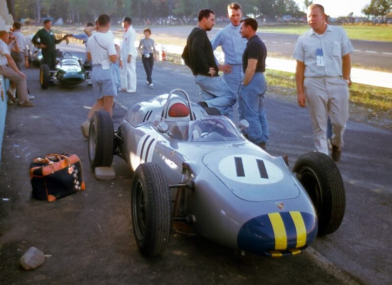 Suixtil navy blue track helmet bag