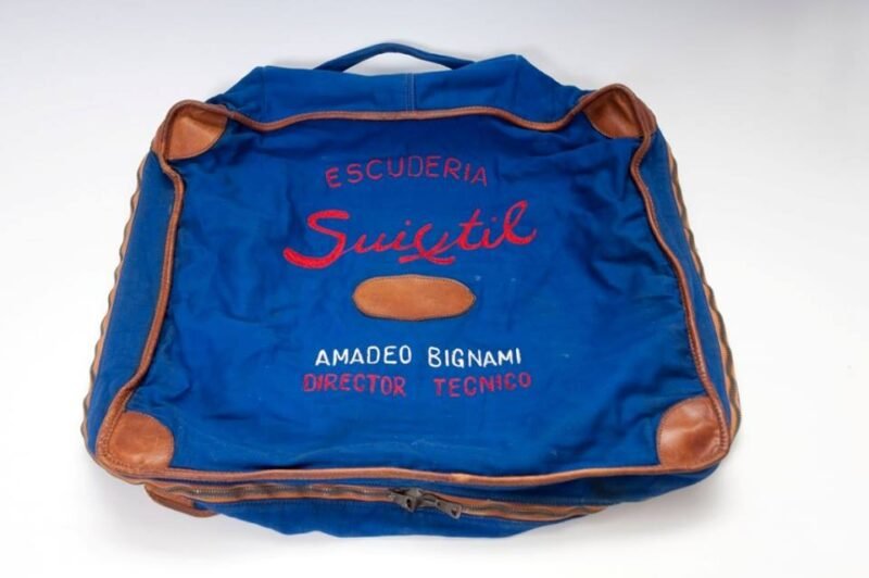 Suixtil navy blue touring bag